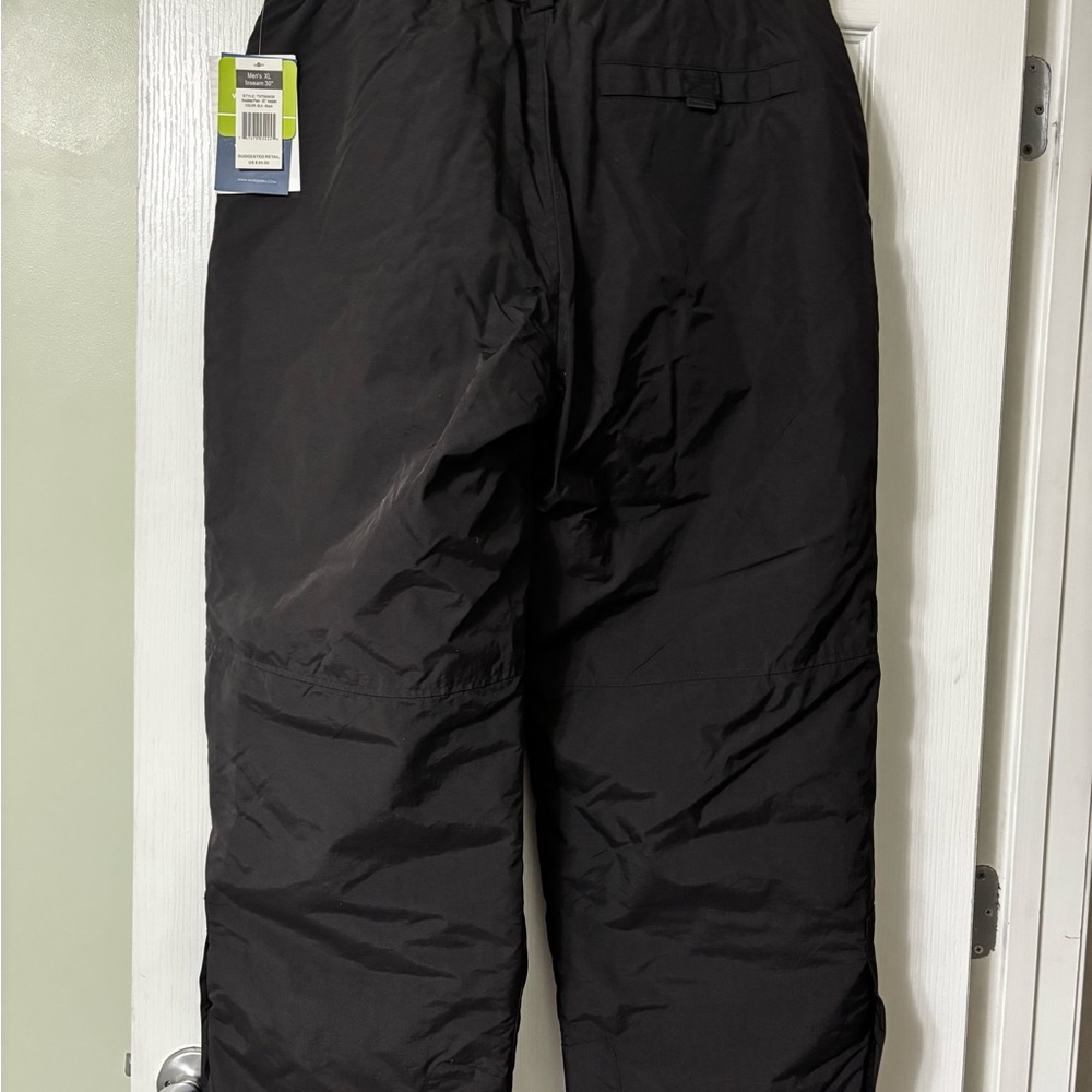 White Sierra Men's Black Cargo Pants Size XL